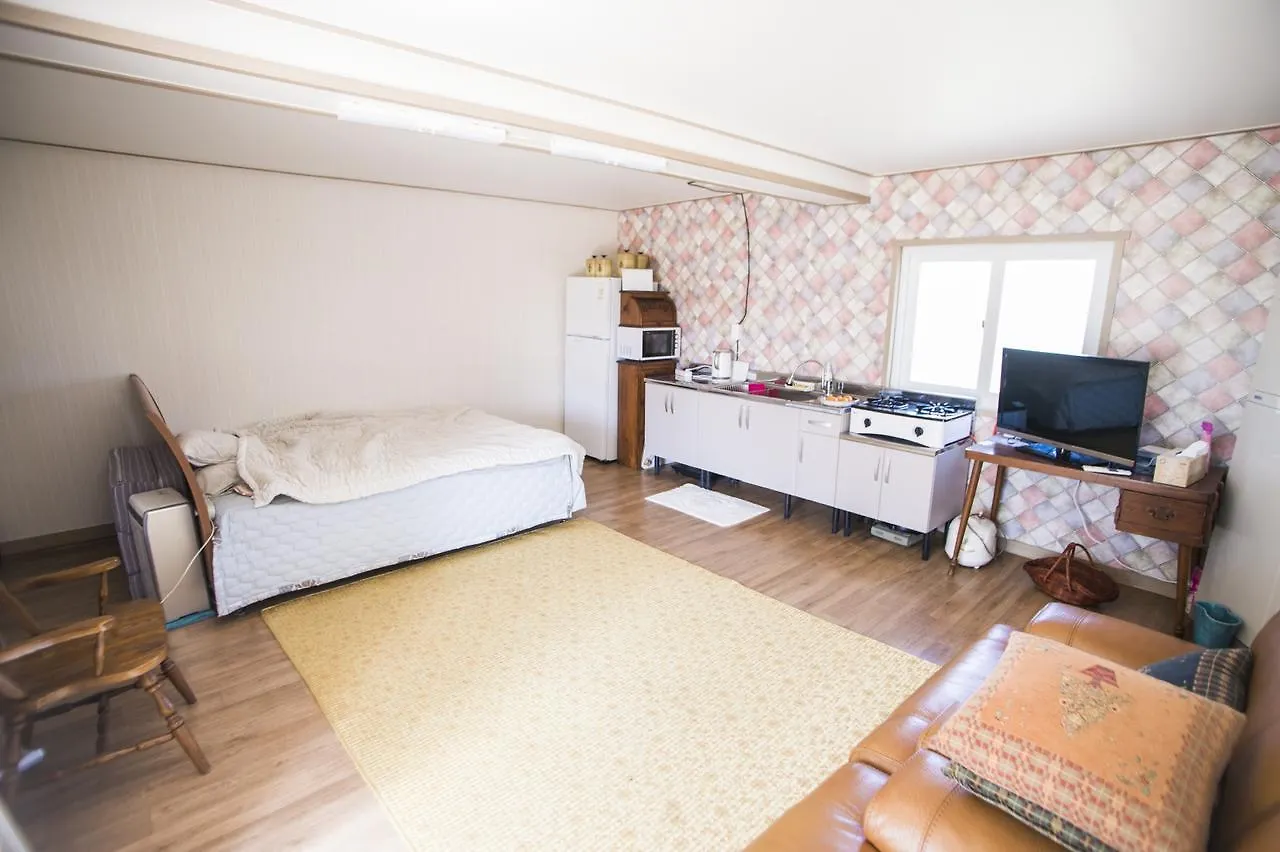 Jeju Stone House Villa 0*,